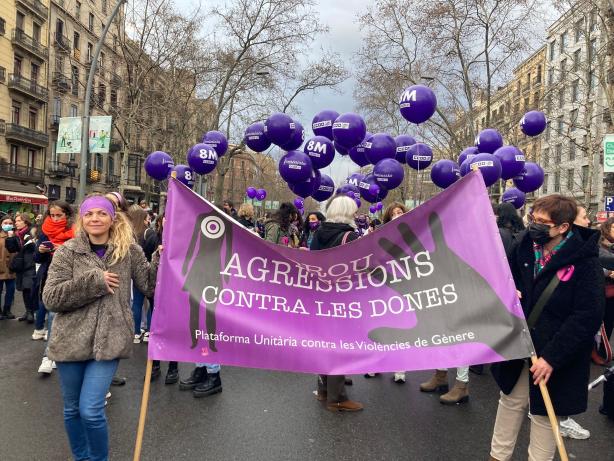 Els feminismes inunden els carrers en un 8M amb molt per reinvindicar