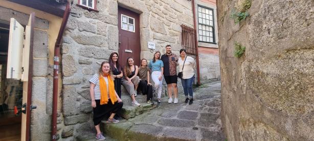 Formació de formadores en el marc del projecte europeu de la XAJI-Active Youth Network for Equality: romoting the role model men for VAW prevention and gener Equality". 