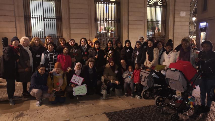 Concentració 18 de setembre de 2019 amb Diàlegs de Dona