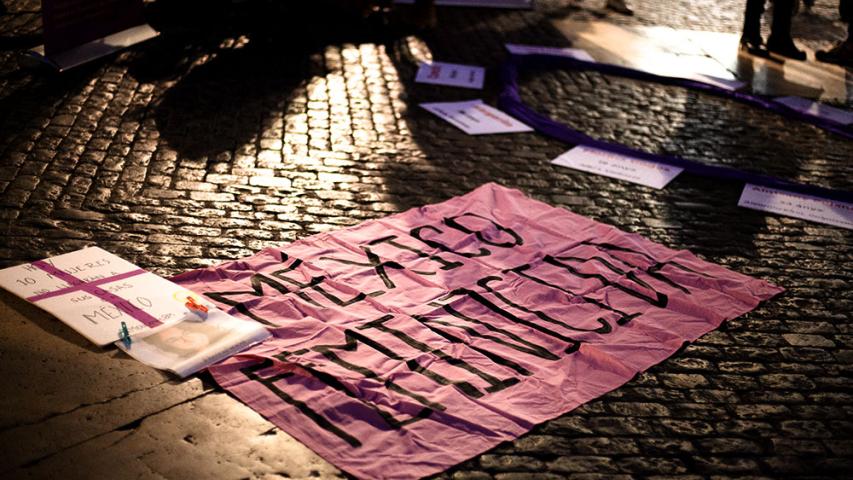 Pancarta contra els feminicidis  Mèxic