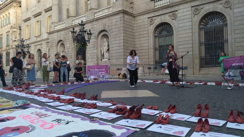 Juntes denunciem els feminicidis