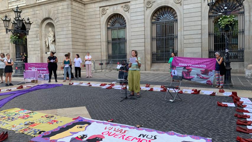 Juntes denunciem els feminicidis